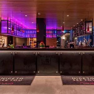 Moxy Frankfurt Airport 4*, Frankfurt am Main Duitsland