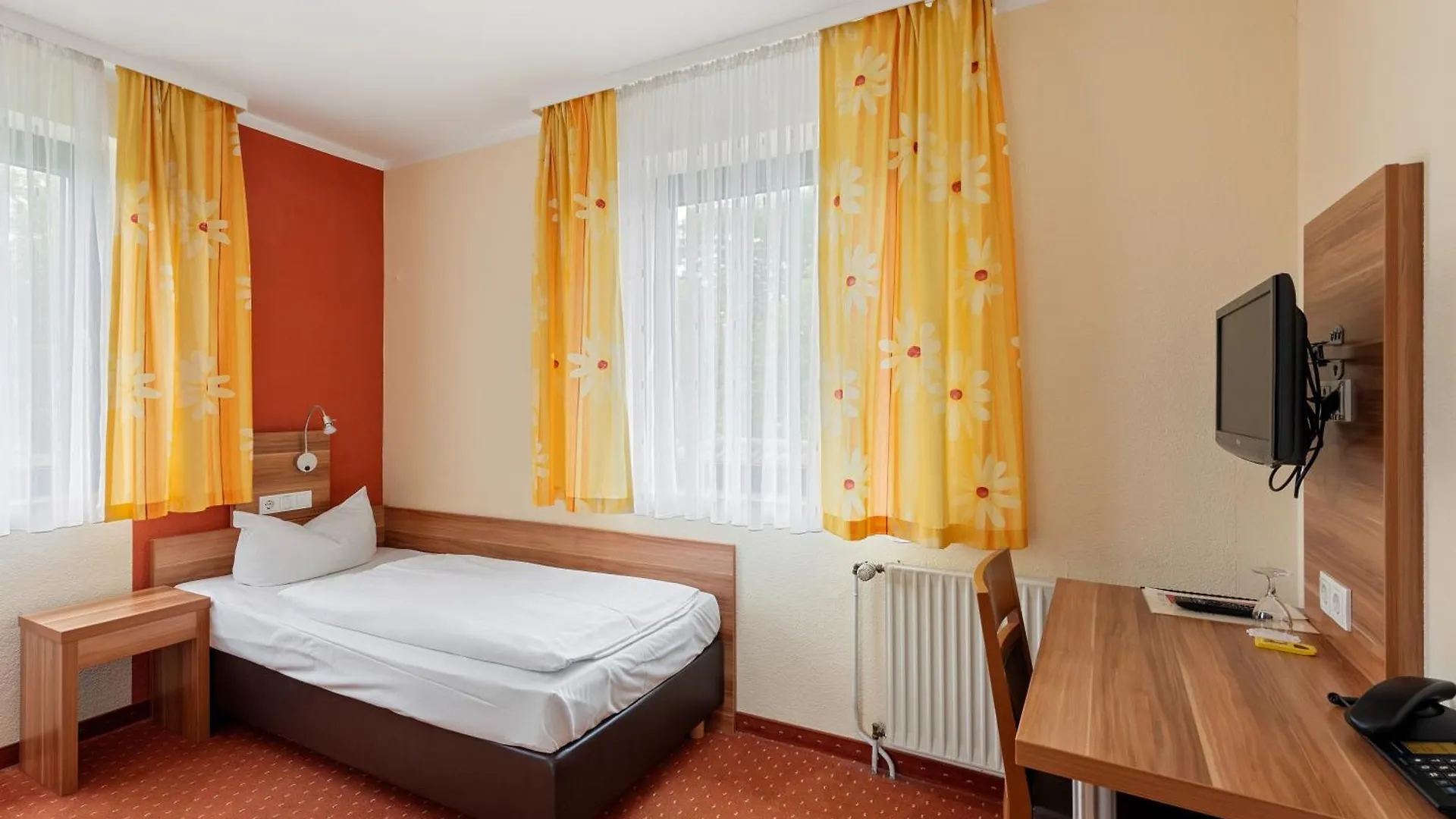 Hotel Jägerheim Nürnberg 2*,  Deutschland